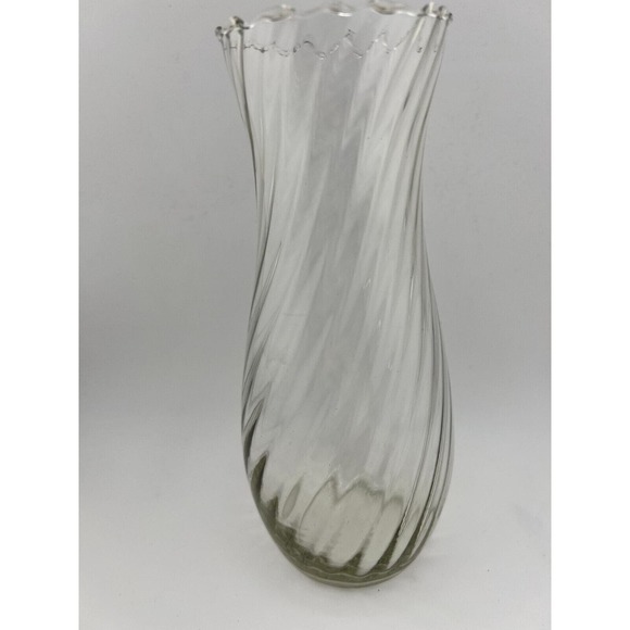 Vintage Spring Swirl Pattern Ruffled Edge Elegant Glass European 7" Flower Vase - Picture 4 of 6